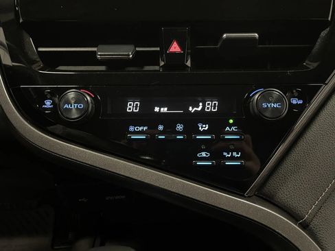 Used 2022 Toyota Camry SE image 31