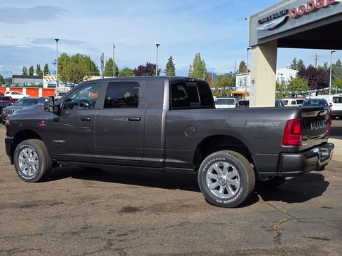 New 2025 RAM 3500 Laramie image 37
