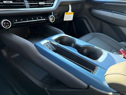 New 2026 Chevrolet Equinox EV LT image 34