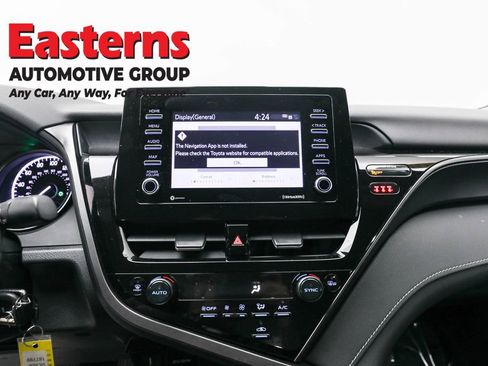 Used 2023 Toyota Camry SE image 12