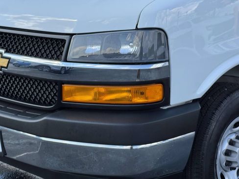 Used 2025 Chevrolet Express 2500 w/ Driver Convenience Package RWD image 28