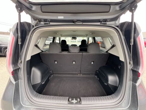 Certified 2024 Kia Soul LX w/ Option Group 015 FWD image 25
