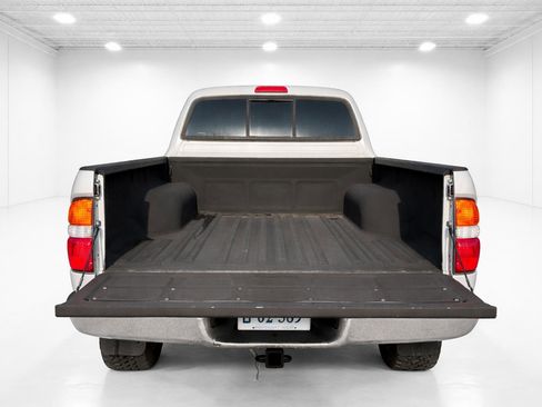 Used 2002 Toyota Tacoma PreRunner image 9