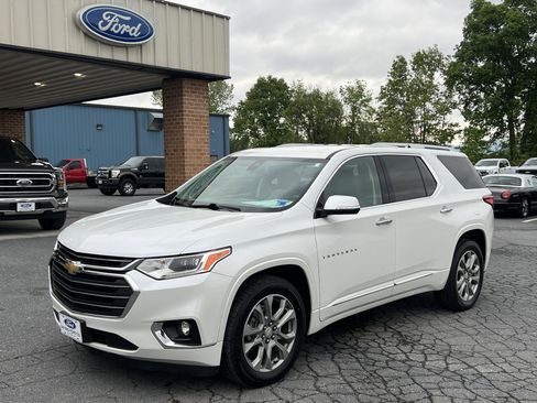 Used 2019 Chevrolet Traverse Premier AWD/4WD image 2