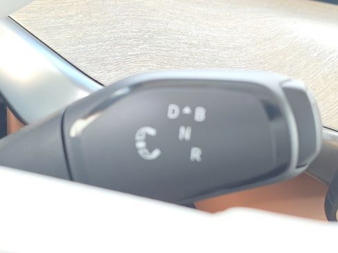 New 2025 Volkswagen ID. Buzz Pro S Plus image 28