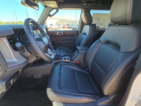 New 2026 Ford Bronco Outer Banks image 21