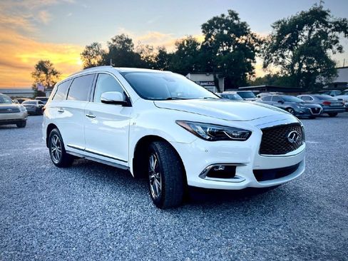 Used 2020 INFINITI QX60 Luxe w/ Essential Package FWD image 5