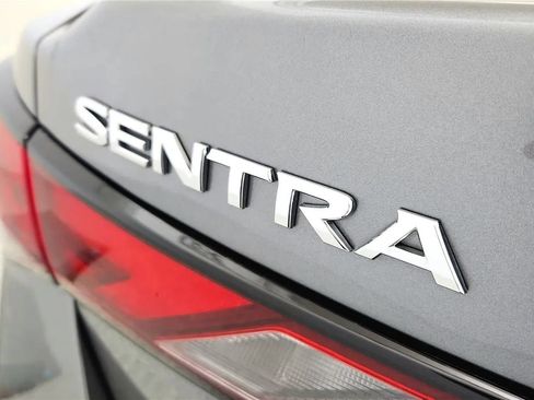 Used 2024 Nissan Sentra SV FWD image 17