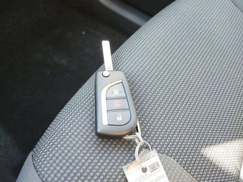 Used 2024 Toyota RAV4 LE AWD/4WD image 26