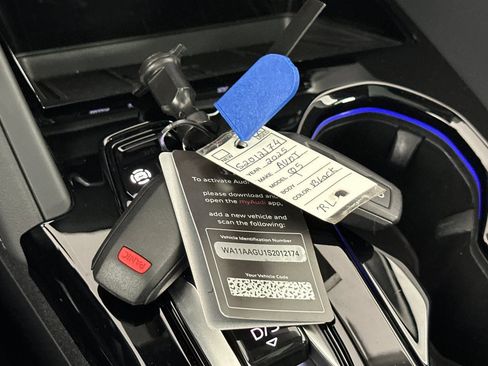 Used 2025 Audi Q5 Premium w/ Convenience Package image 24