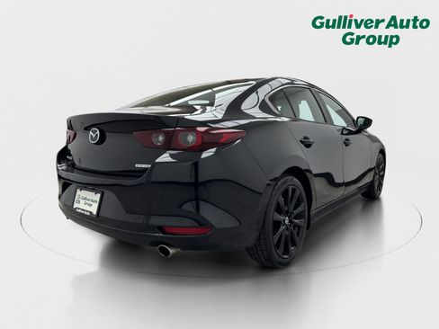 Used 2024 MAZDA MAZDA3 s FWD image 8
