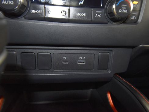 Used 2024 Nissan Frontier PRO-4X w/ Off-Road Protection Package image 21