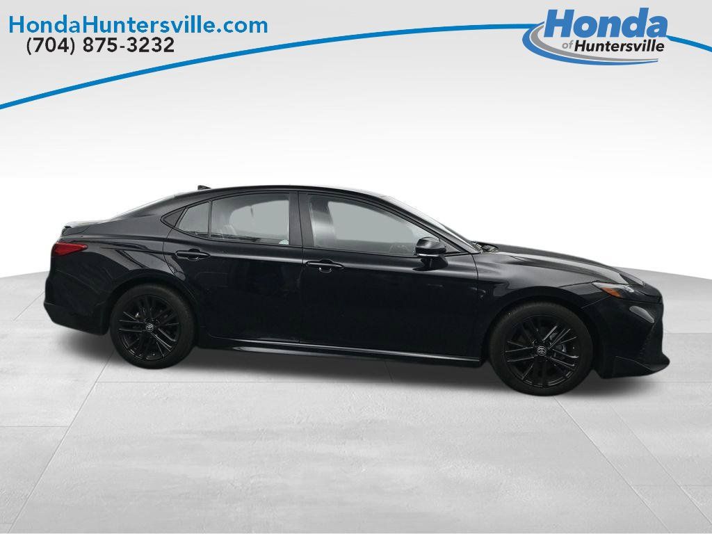 Used 2026 Toyota Camry SE w/ Convenience Package FWD image 5