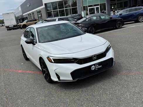 Used 2025 Honda Civic Sport image 5