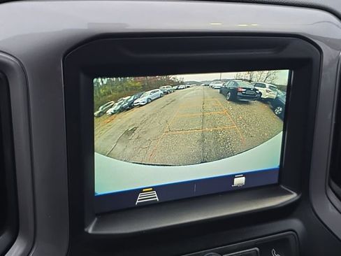 Used 2019 Chevrolet Silverado 1500 Custom Trail Boss w/ Custom Convenience Package image 18