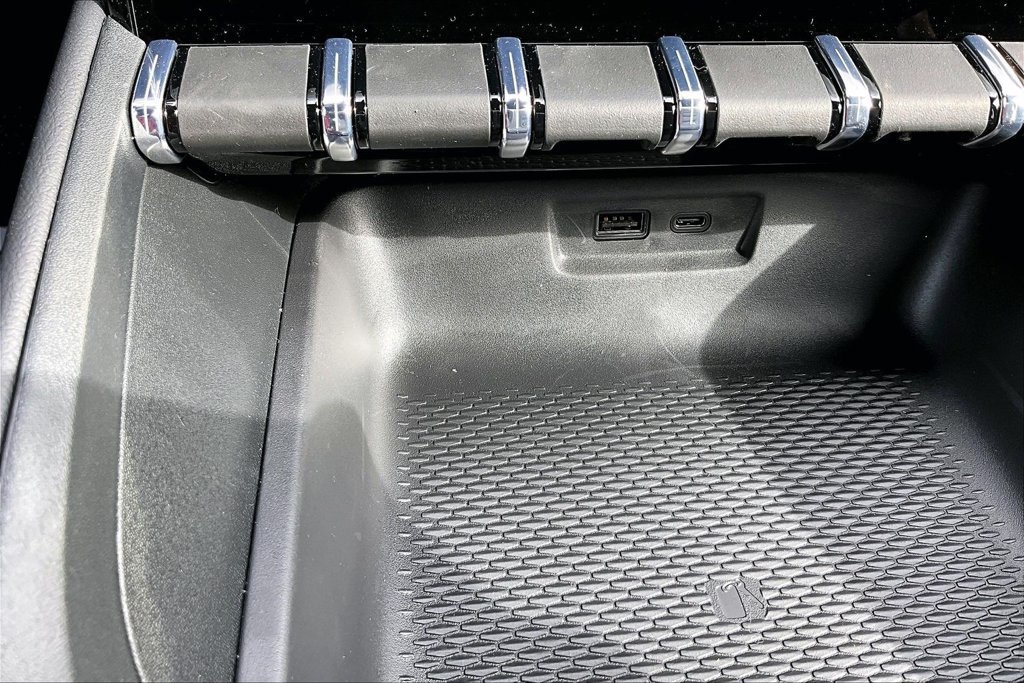 New 2027 GMC Terrain Elevation w/ Elevation Premium Package FWD image 25
