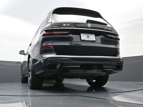 Used 2024 BMW X7 xDrive40i w/ Executive Package image 30