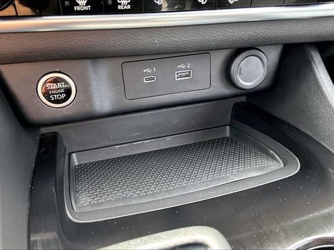 Used 2023 Nissan Rogue SV AWD/4WD image 32