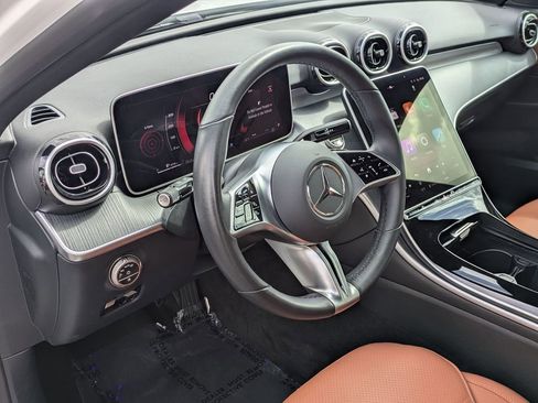 Used 2025 Mercedes-Benz C 300 4MATIC Sedan image 17