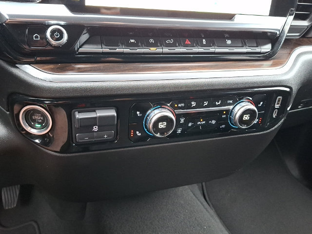 Used 2025 GMC Sierra 1500 SLT AWD/4WD image 15