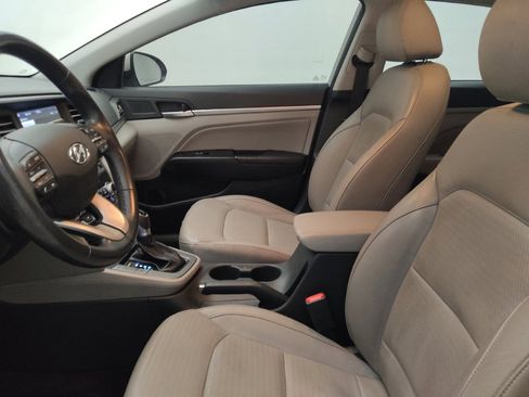 Used 2020 Hyundai Elantra Limited FWD image 17
