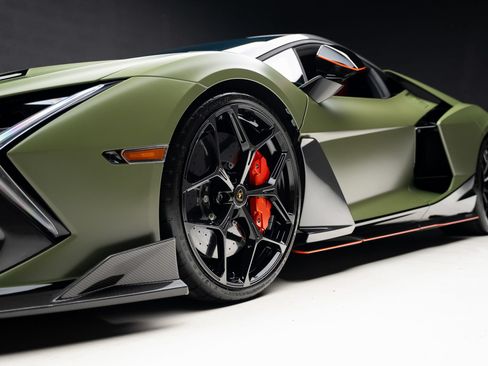 Used 2024 Lamborghini Revuelto AWD/4WD image 77