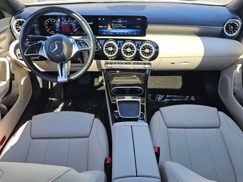 Used 2025 Mercedes-Benz CLA 250 4MATIC image 18