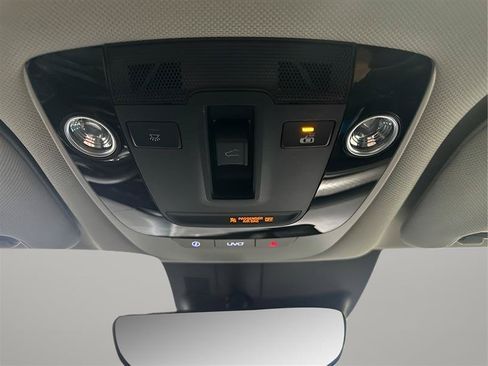 Used 2021 Kia Sorento S w/ Panoramic Sunroof Package AWD/4WD image 15