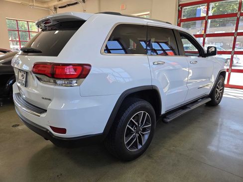 Used 2020 Jeep Grand Cherokee Limited AWD/4WD image 7
