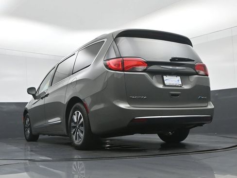 Used 2020 Chrysler Pacifica Limited w/ Advanced Safetytec Group image 72