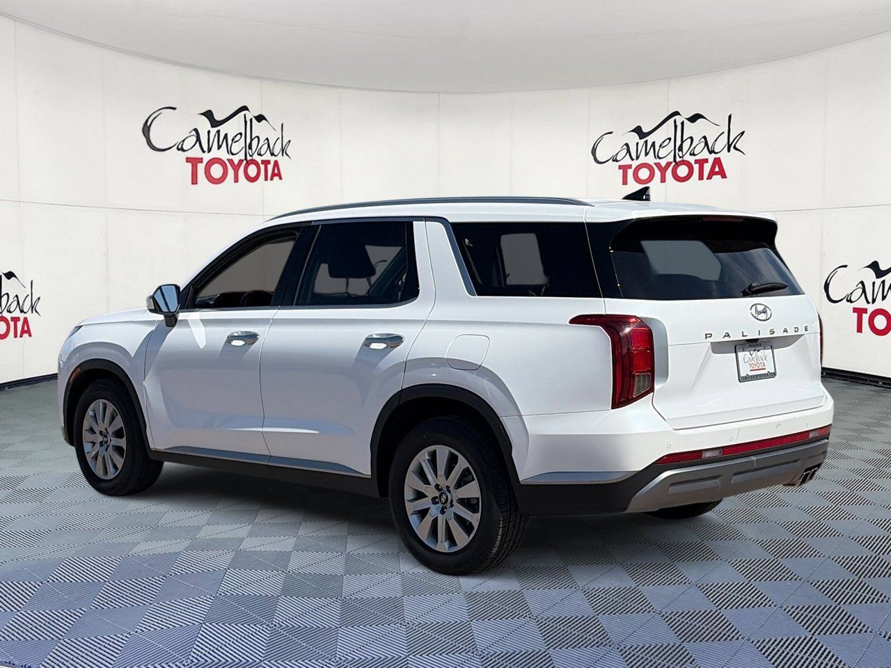 Used 2025 Hyundai Palisade SEL FWD image 6