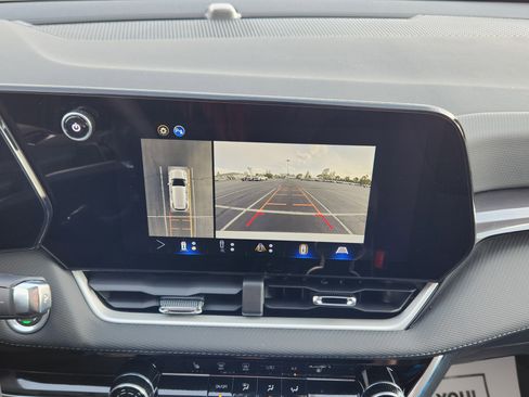 New 2026 Chevrolet Equinox LT w/ Safety and Technology Package FWD image 13