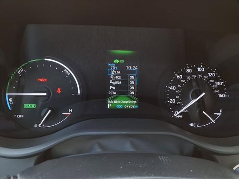 Used 2024 Toyota Sienna XLE image 12