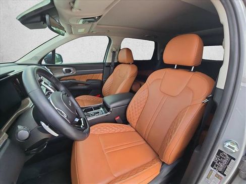 Used 2023 Kia Sorento SX Prestige AWD/4WD image 17