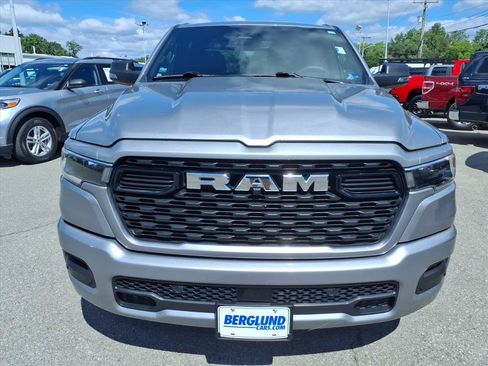 Used 2025 RAM 1500 Big Horn AWD/4WD image 9