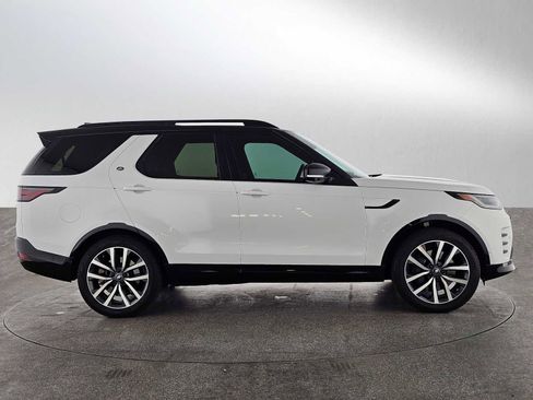 Used 2023 Land Rover Discovery HSE R-Dynamic image 4