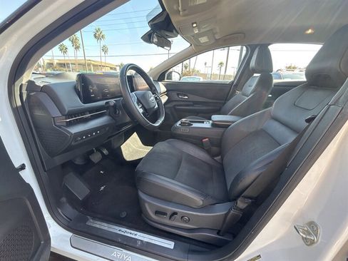 Used 2023 Nissan Ariya AWD image 14