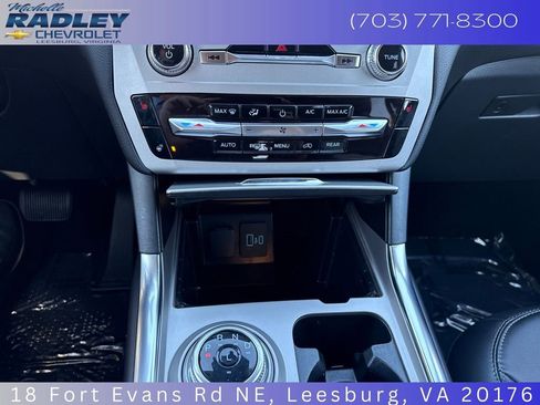 Used 2022 Ford Explorer XLT w/ Equipment Group 202A image 22