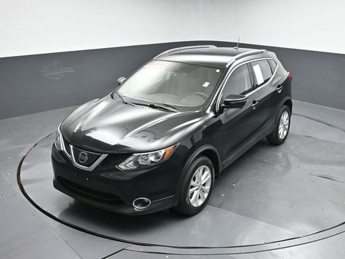 Used 2018 Nissan Rogue Sport SV w/ SV Technology Package image 31