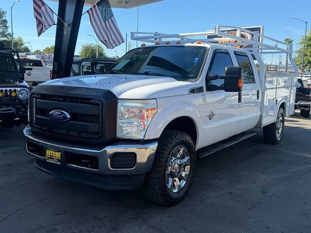 Used 2016 Ford F350 XLT AWD/4WD image 2