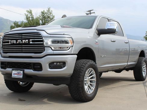 Used 2024 RAM 3500 Laramie AWD/4WD image 24