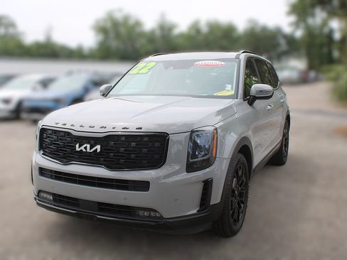 Used 2022 Kia Telluride SX w/ SX Prestige Package AWD/4WD image 18