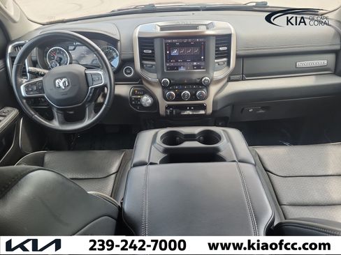 Used 2022 RAM 1500 Laramie AWD/4WD image 18