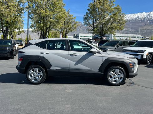 Certified 2026 Hyundai Kona SE image 6