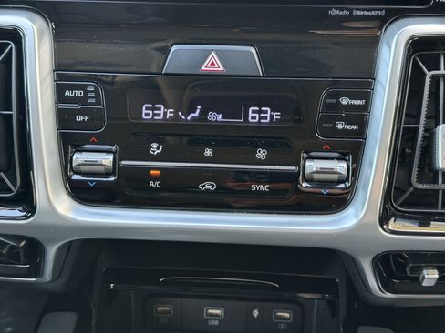 Used 2022 Kia Sorento SX image 28