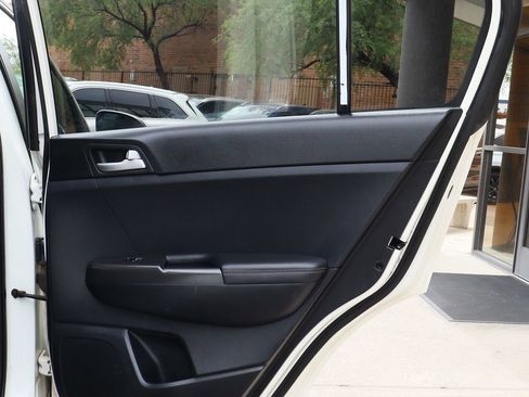 Used 2022 Kia Sportage LX image 26