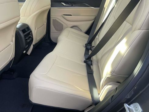 New 2025 Jeep Grand Cherokee Limited image 20