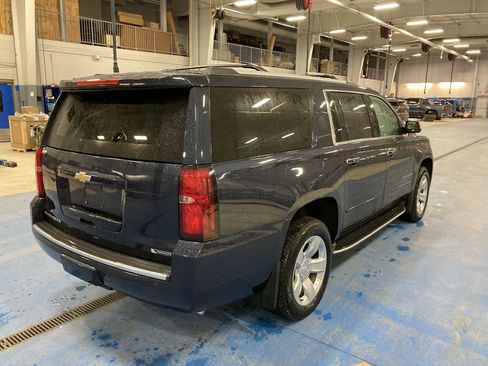 Used 2018 Chevrolet Suburban Premier image 7