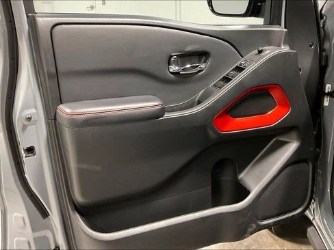 Used 2025 Nissan Frontier PRO-4X AWD/4WD image 20
