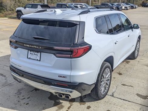 New 2026 GMC Acadia Denali w/ Super Cruise Package image 7
